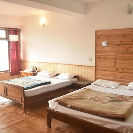 Hotel Kabur Пелинг Екстериор снимка